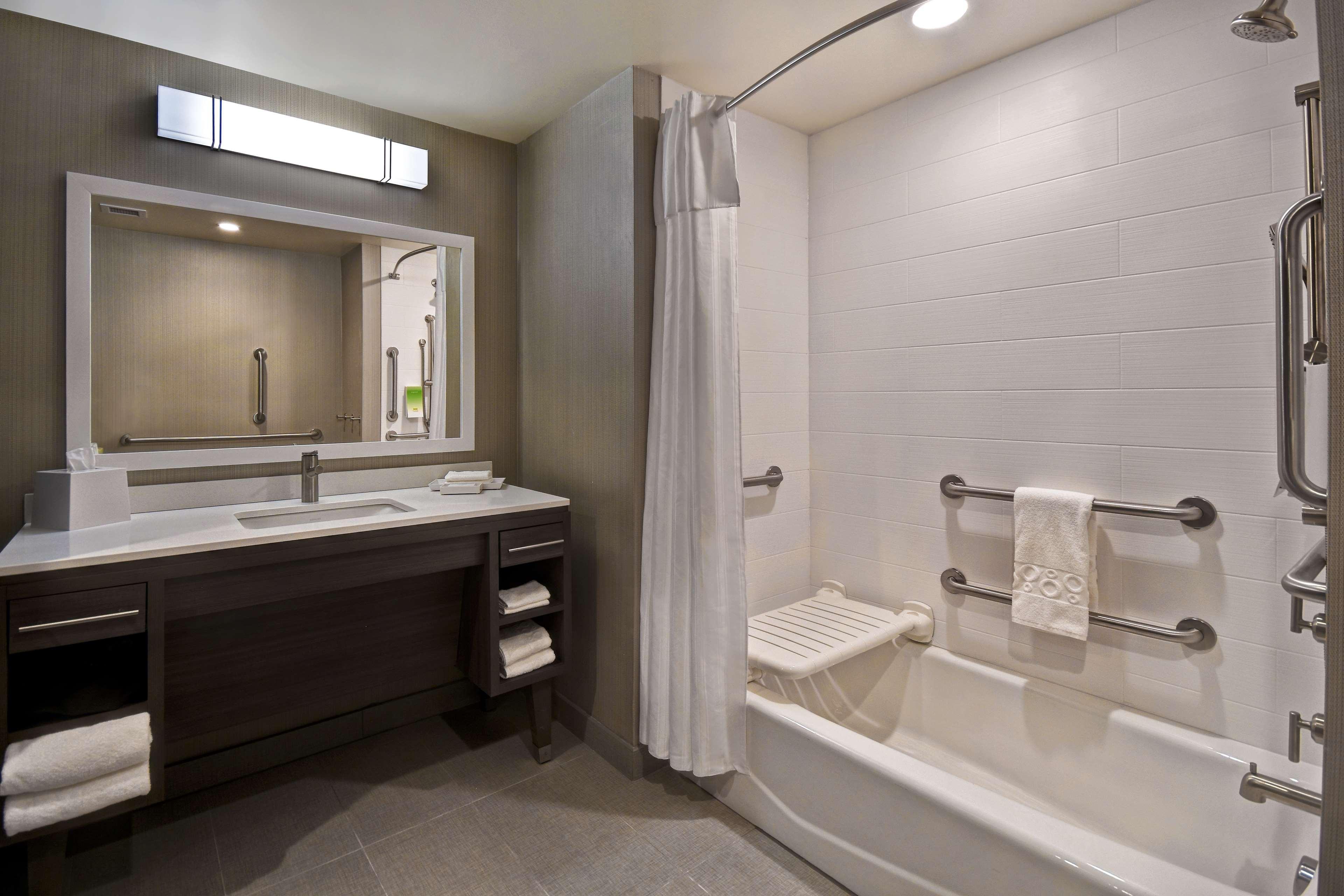 Home2 Suites By Hilton Bowling Green, Oh Exterior photo